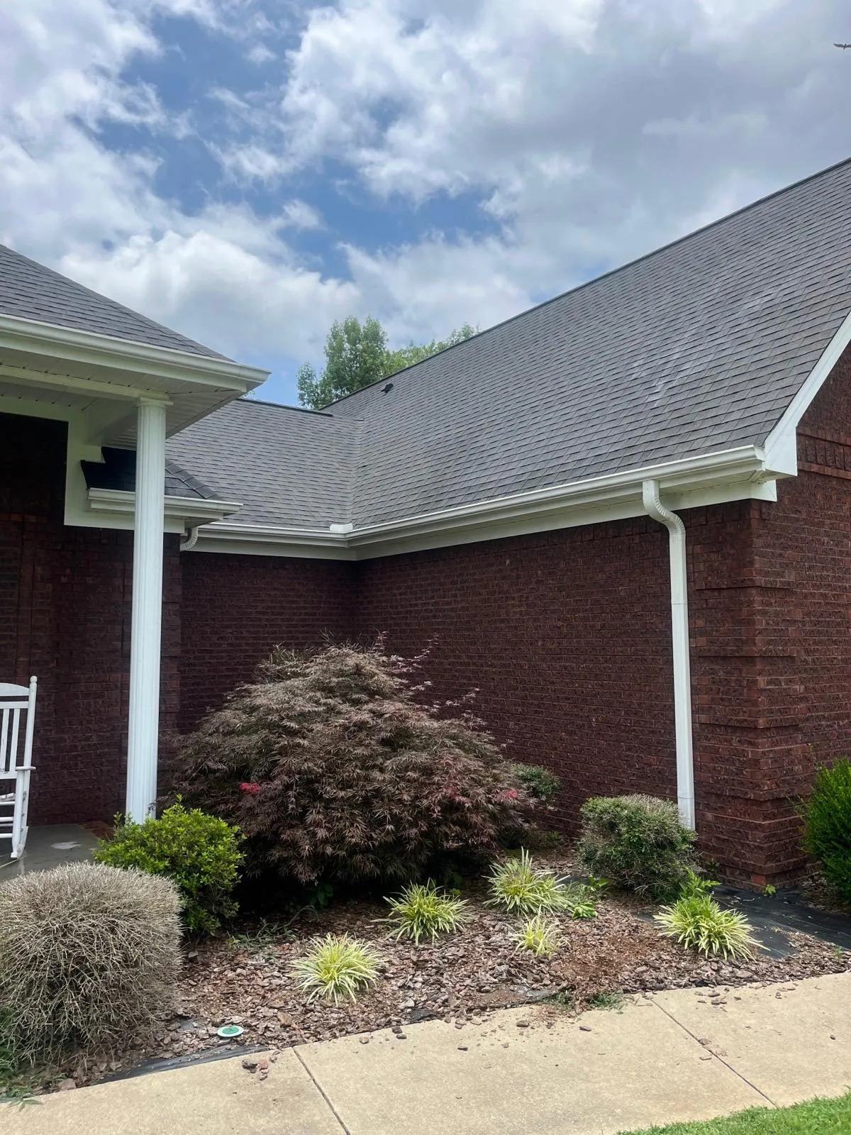 Roof washing by HoneyBee in the Shoals